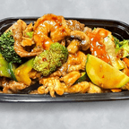 Best Triple Delight w. Garlic Sauce in Hatfield, PA